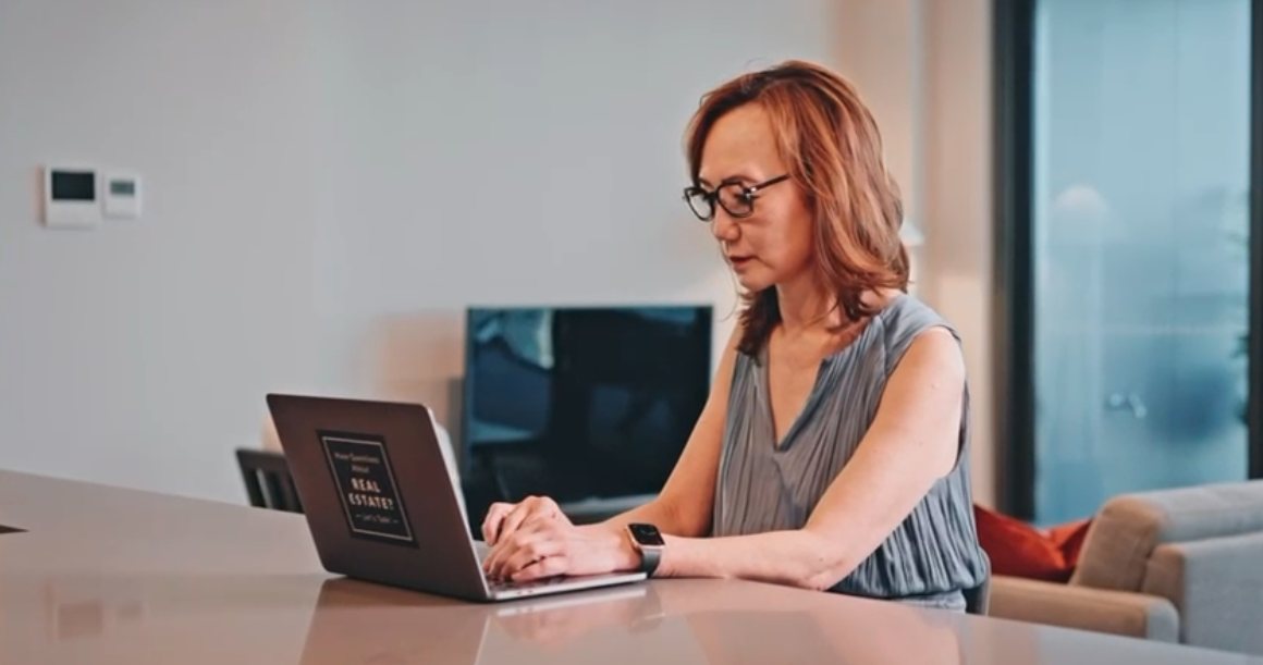 Lisa Loke building a marketing campaign